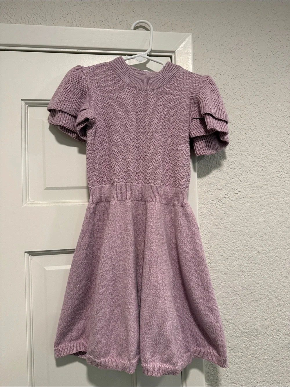 Girls' Lavender Knit Puff-Sleeve Dress